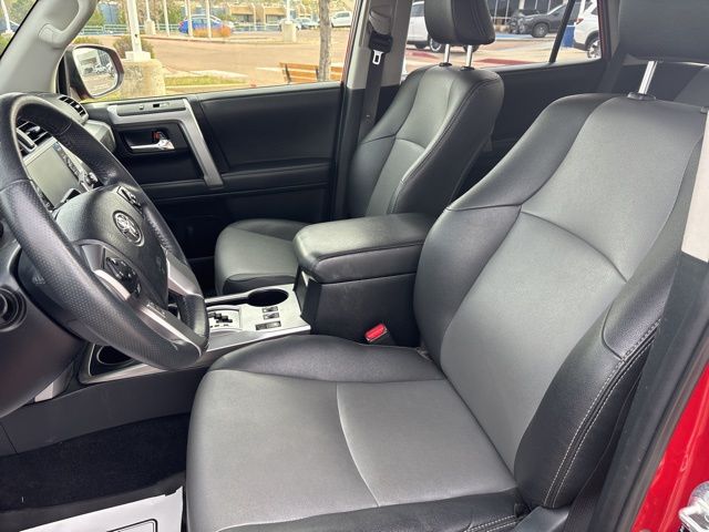 2021 Toyota 4Runner SR5 Premium - Photo 6