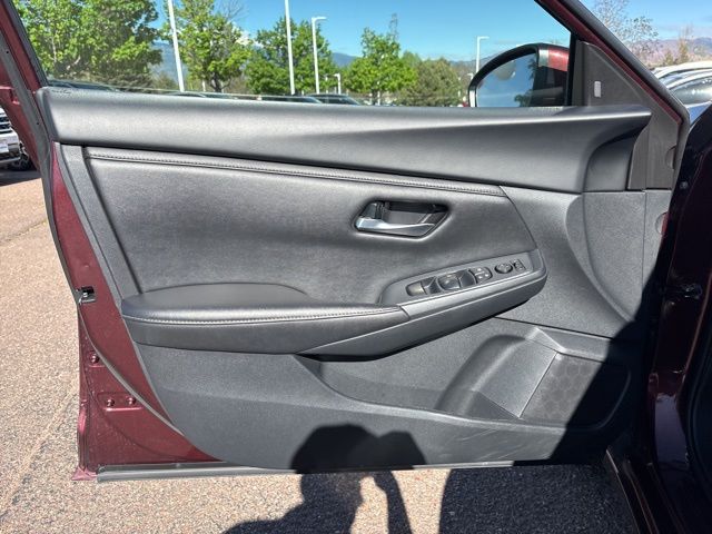 2024 Nissan Sentra SV - Photo 7