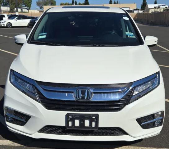 2018 Honda Odyssey Elite photo 2