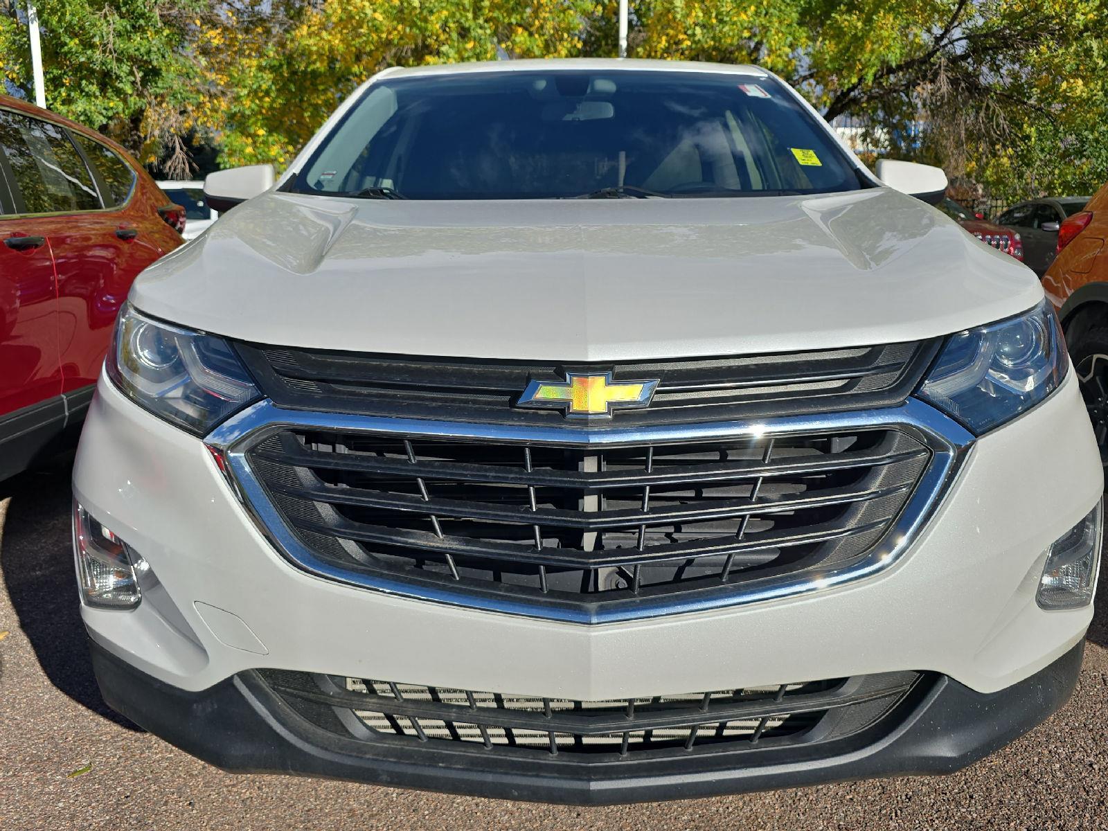 2019 Chevrolet Equinox LT photo 2