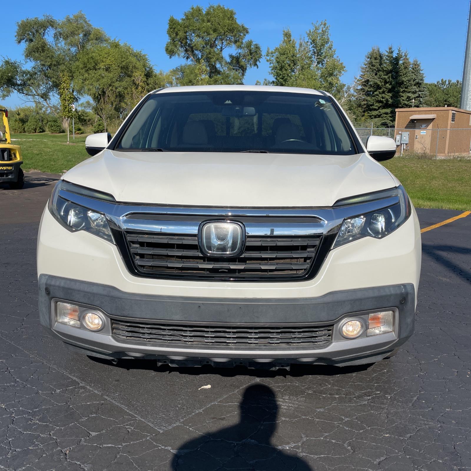 2019 Honda Ridgeline RTL-E photo 2