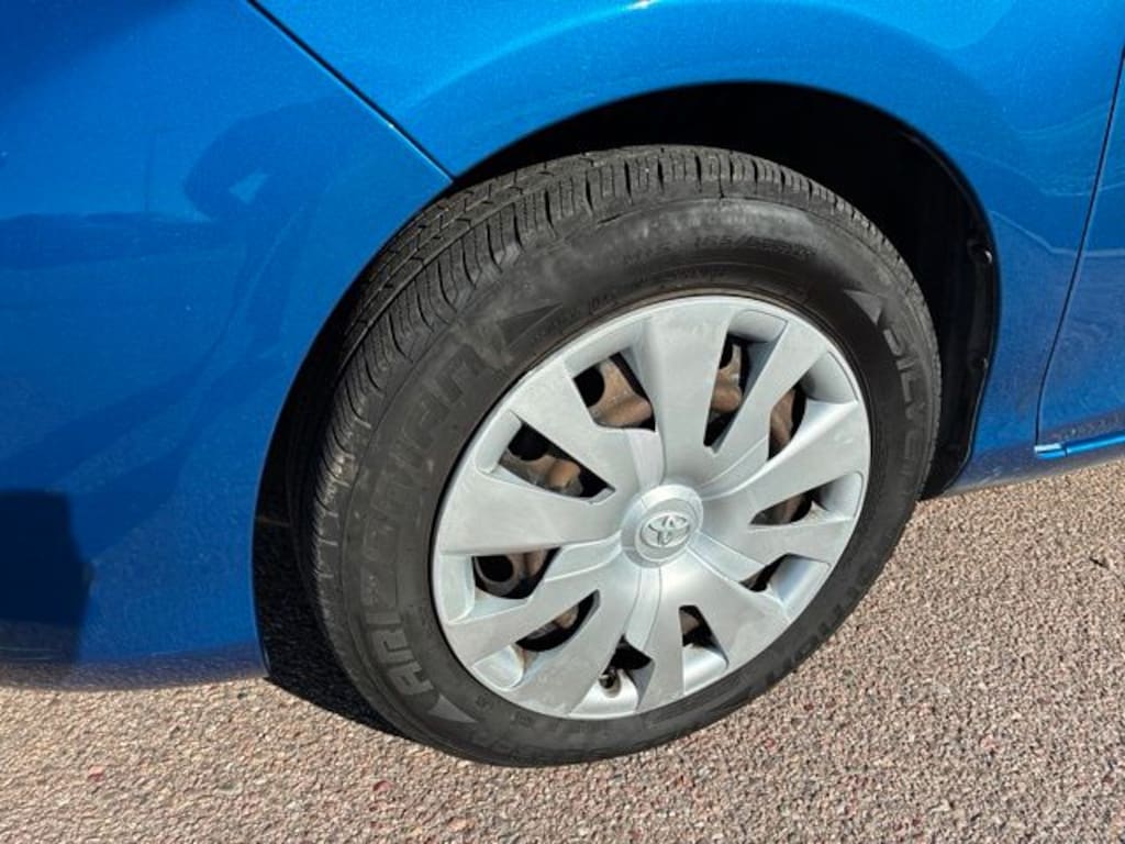 Used 2015 Toyota Yaris L Liftback
