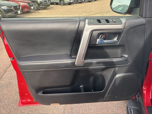 2021 Toyota 4Runner SR5 Premium - Photo 8
