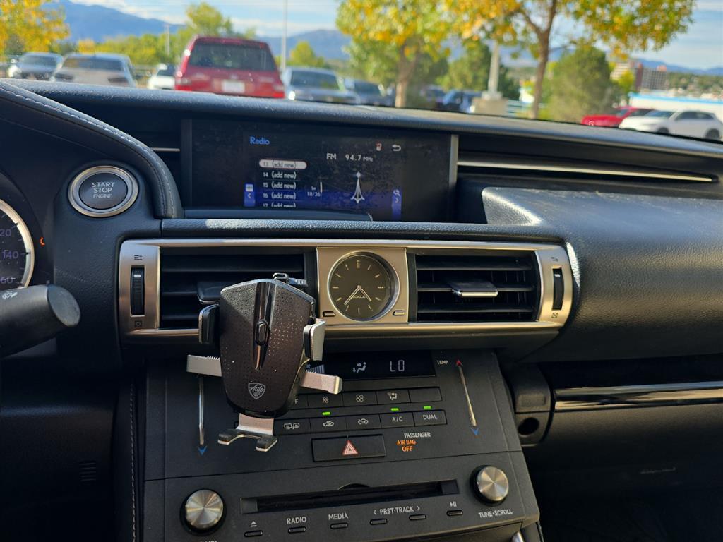 2015 Lexus IS 250 photo 4