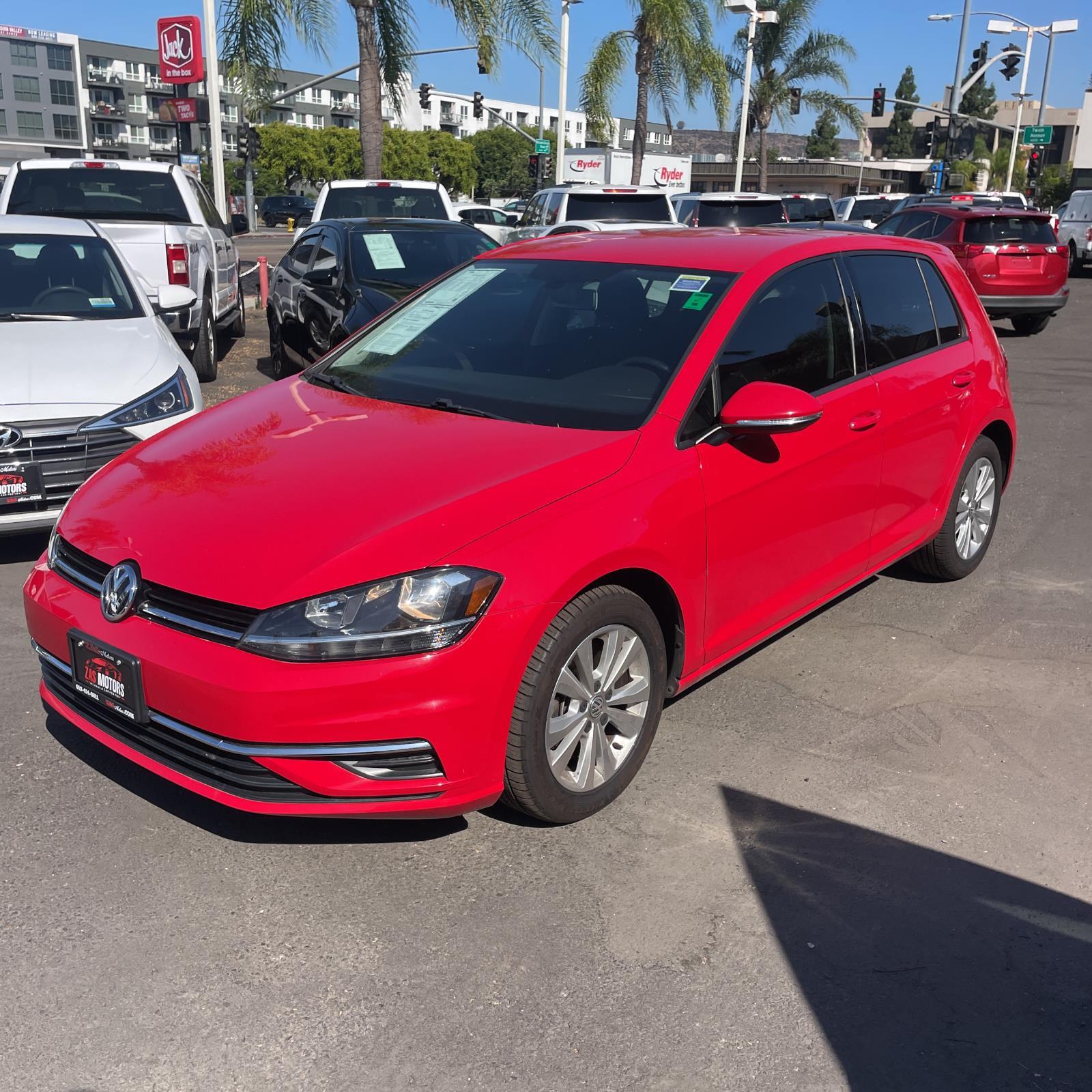 2018 Volkswagen Golf S photo 4