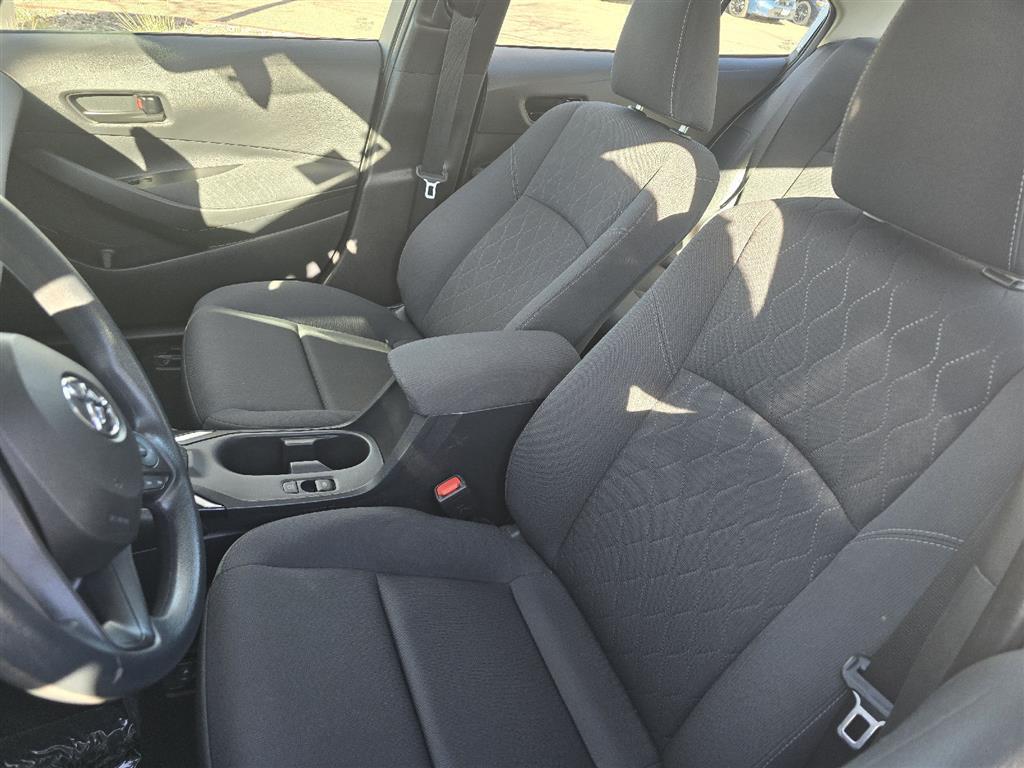 2023 Toyota Corolla LE photo 2