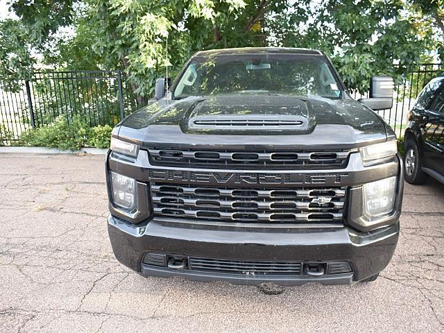 2021 Chevrolet Silverado 2500HD Custom photo 2