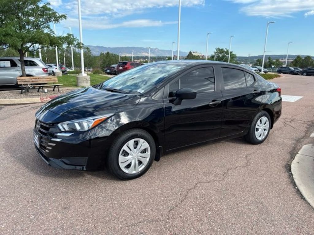 Used 2023 Nissan Versa 1.6 S Sedan