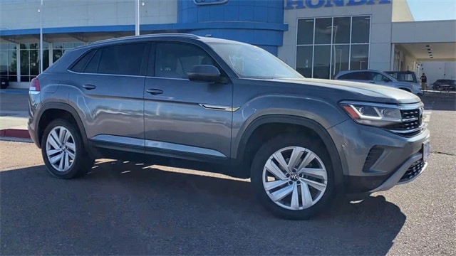 Used 2020 Volkswagen Atlas Cross Sport SE w/Tech R-Line with VIN 1V21E2CA9LC220146 for sale in Colorado Springs, CO