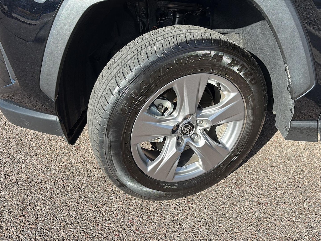 Used 2025 Toyota RAV4 XLE SUV