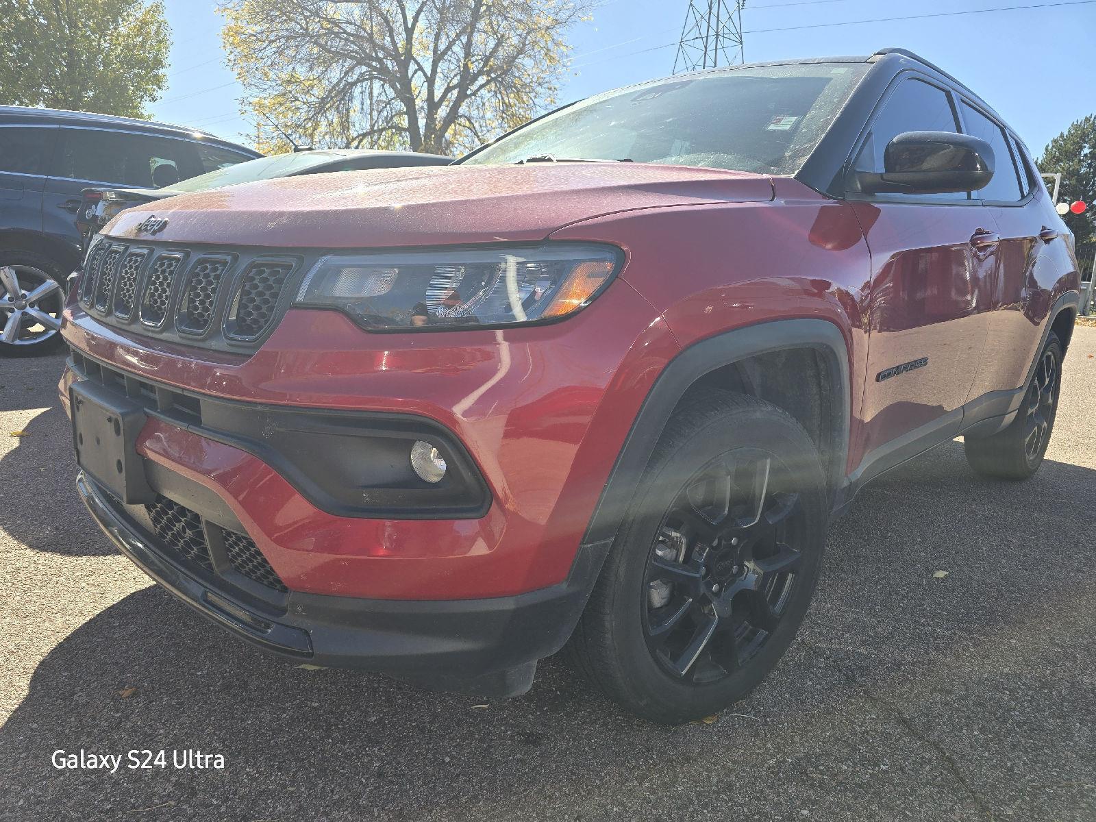 2023 Jeep Compass Altitude photo 3