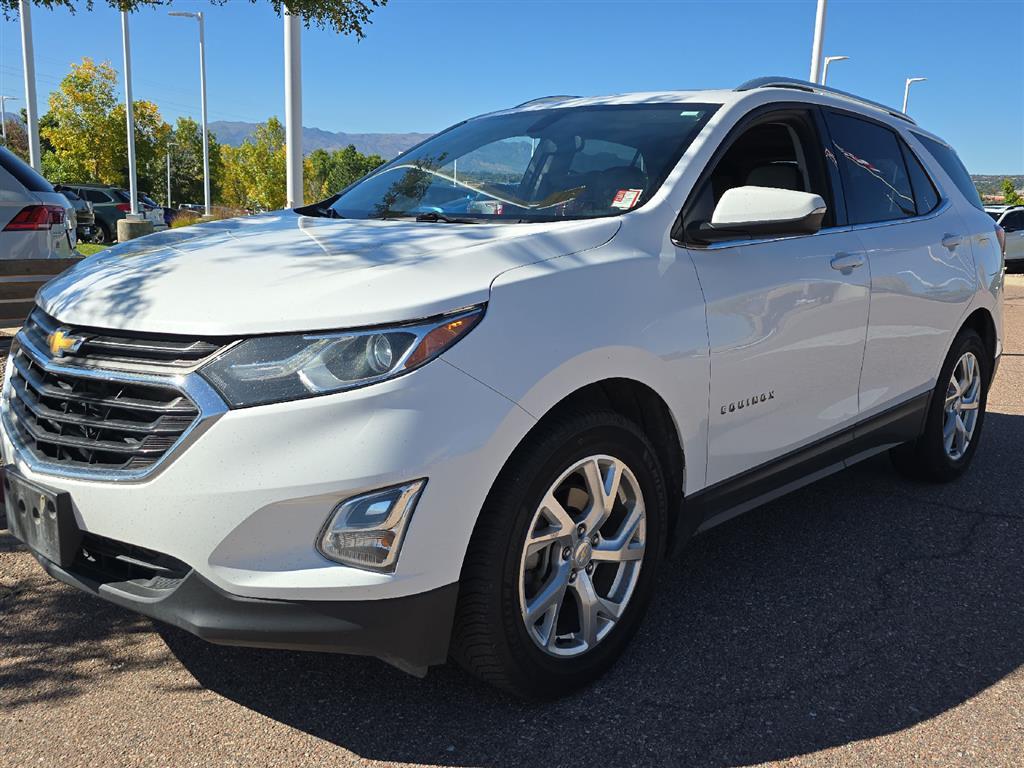 2019 Chevrolet Equinox LT photo 3