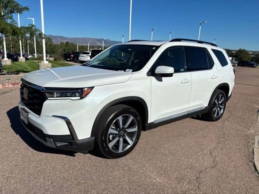 Certified 2025 Honda Pilot Touring SUV