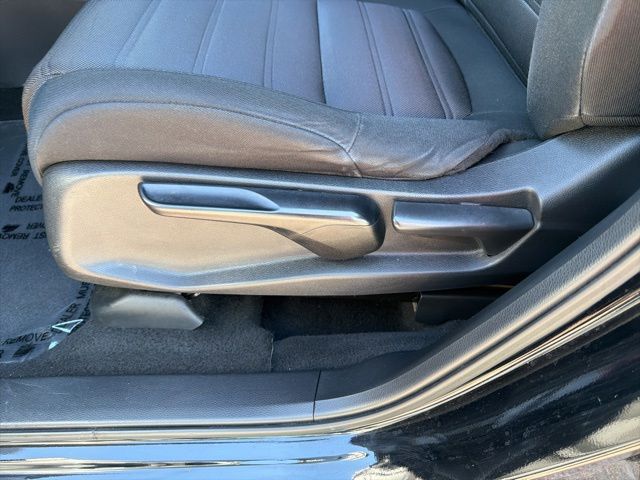 2020 Honda CR-V LX - Photo 6