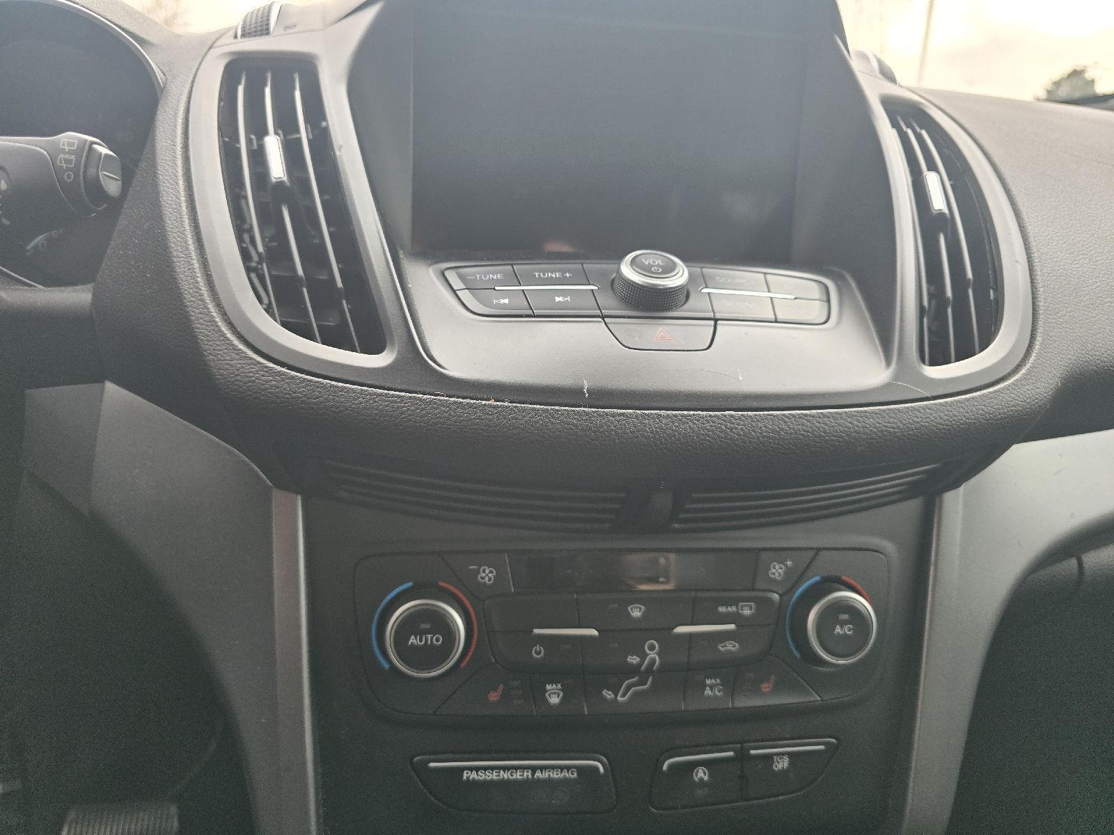 2018 Ford Escape SEL photo 3