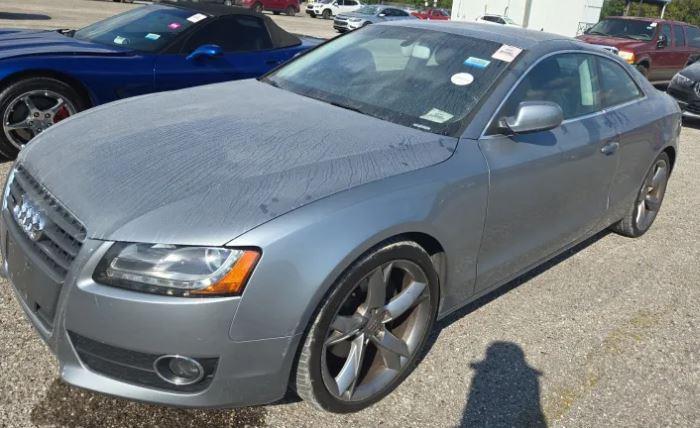 2010 Audi A5 Quattro Premium Plus photo 2