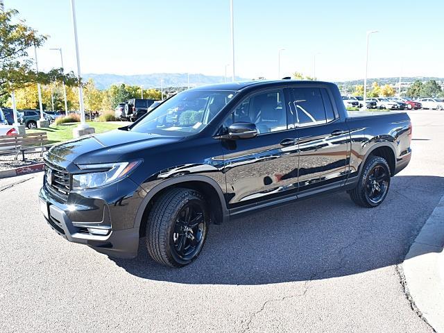 2023 Honda Ridgeline Black Edition photo 3