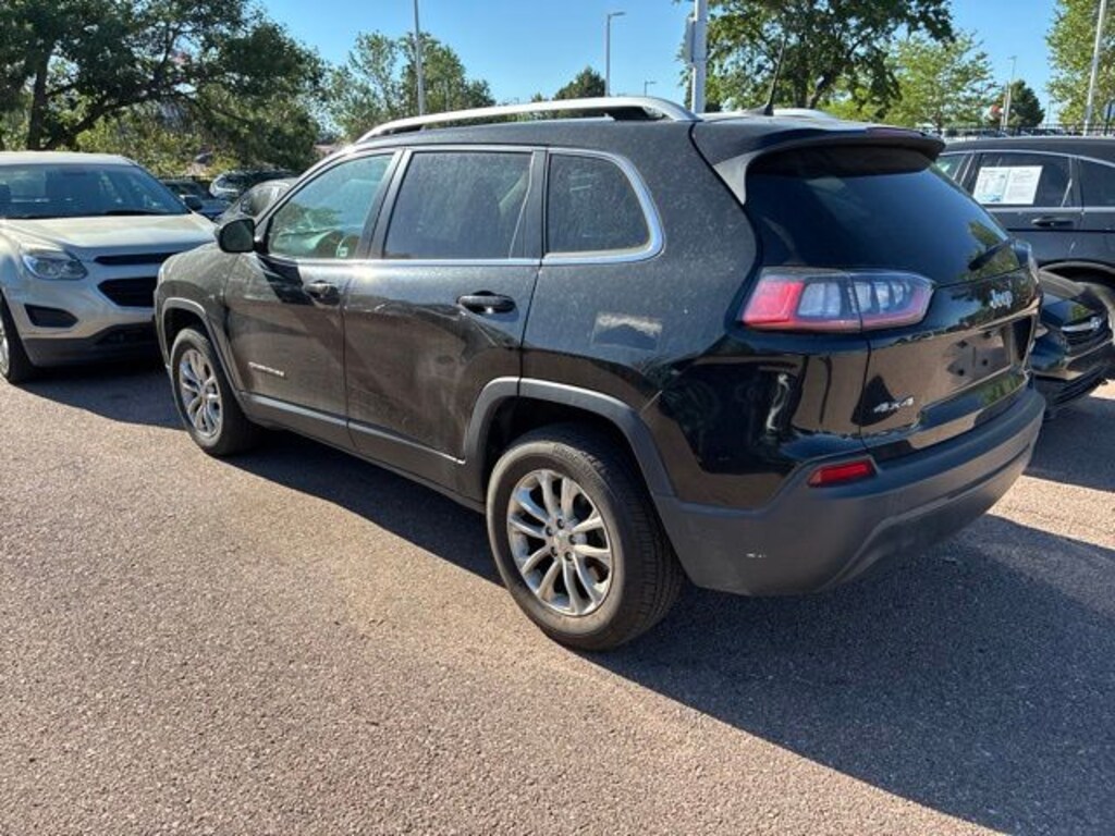 Used 2019 Jeep Cherokee Latitude SUV