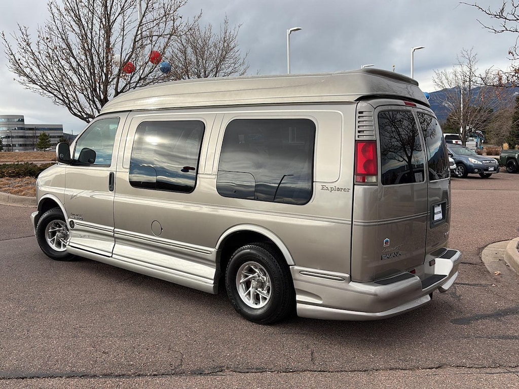 Used 2002 GMC Savana Regular Van G1500 Passenger Van