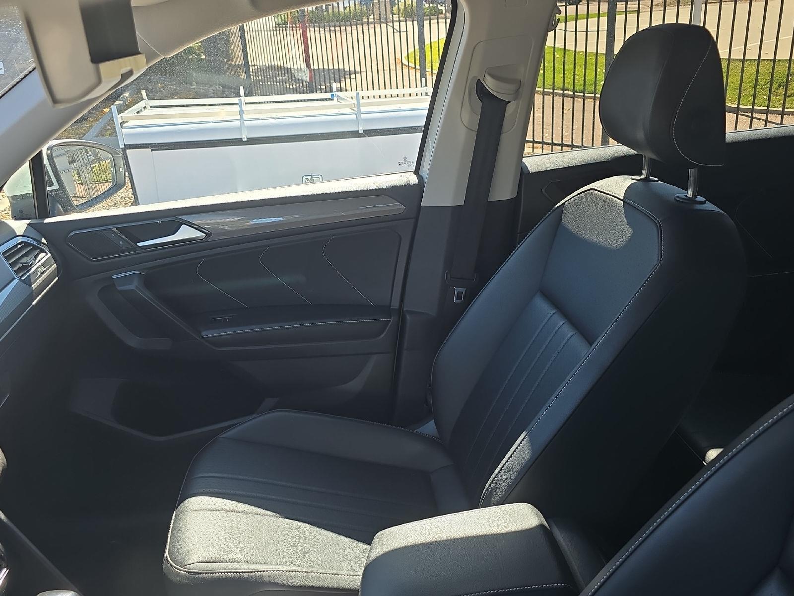 2024 Volkswagen Tiguan SE Wolfsburg Edition photo 3
