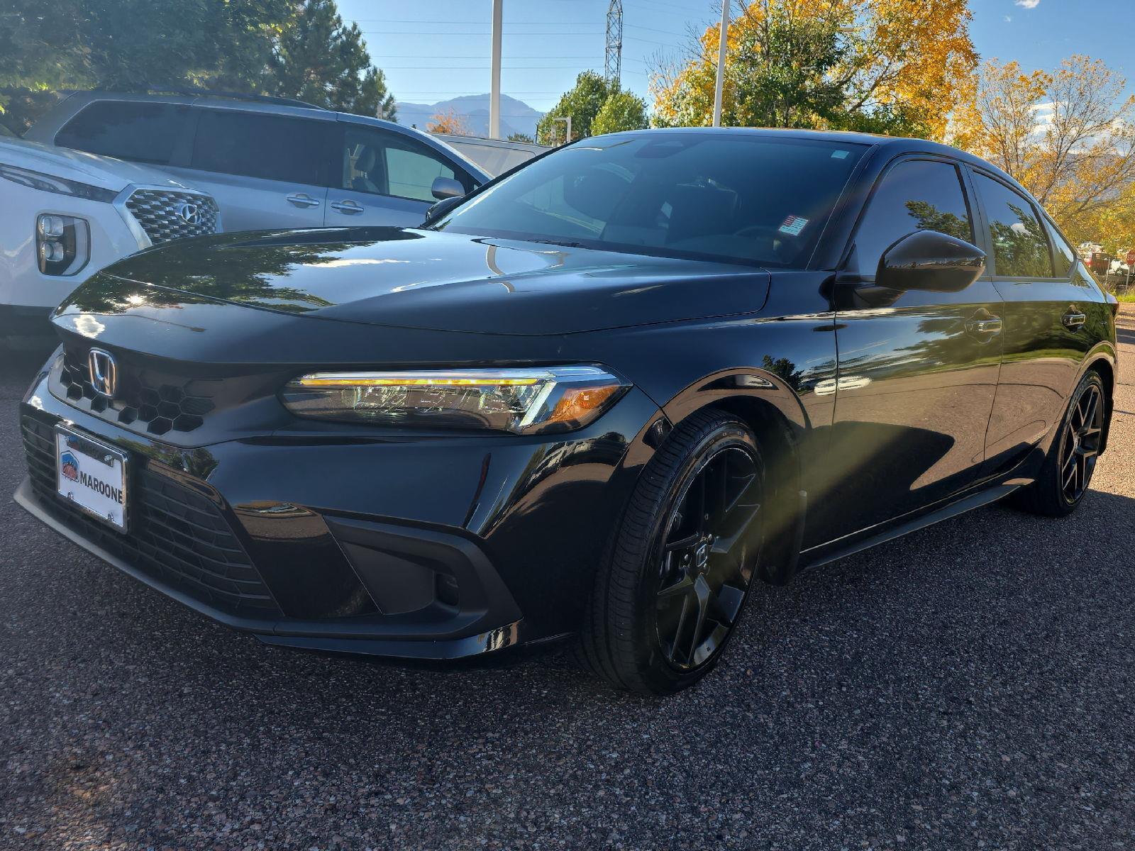 2023 Honda Civic Sport Hatchback photo 3