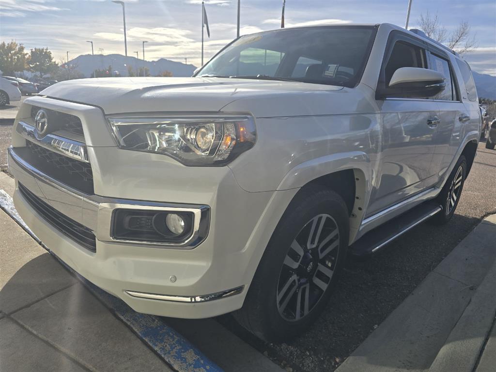 2018 Toyota 4Runner Limited photo 2