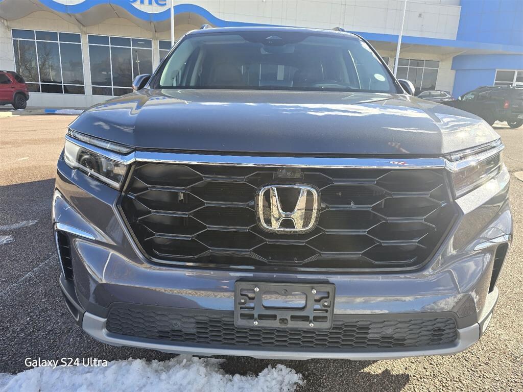 Used 2023 Honda Pilot Elite SUV