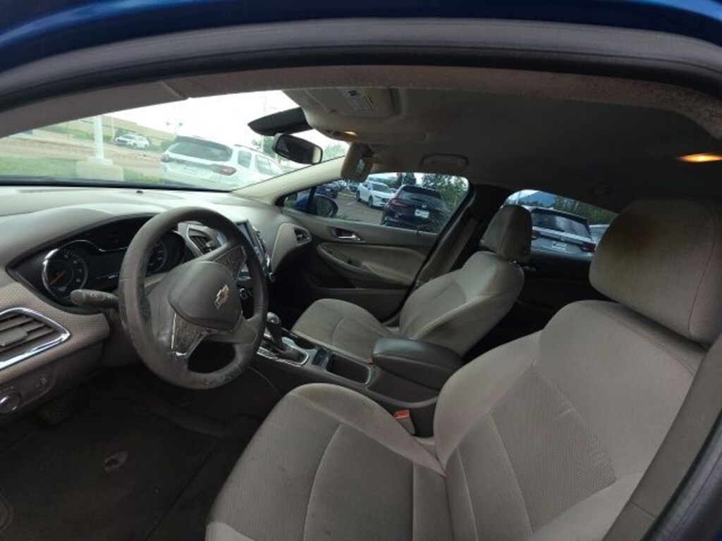 Used 2017 Chevrolet Cruze LT Sedan