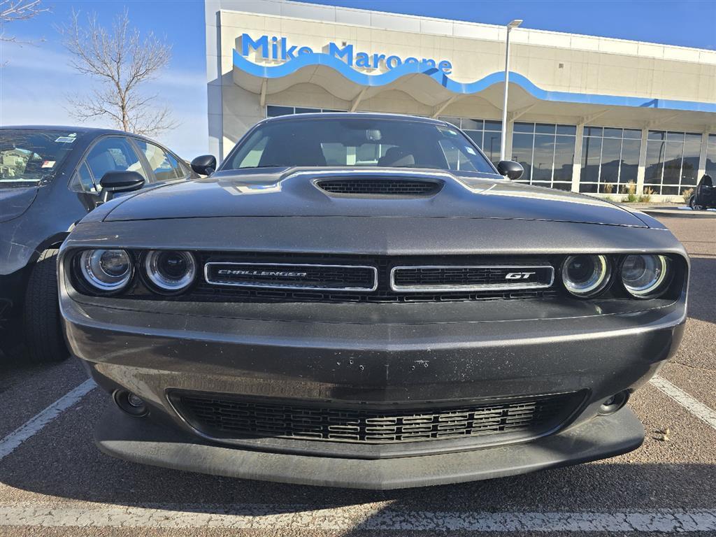 2022 Dodge Challenger GT photo 3