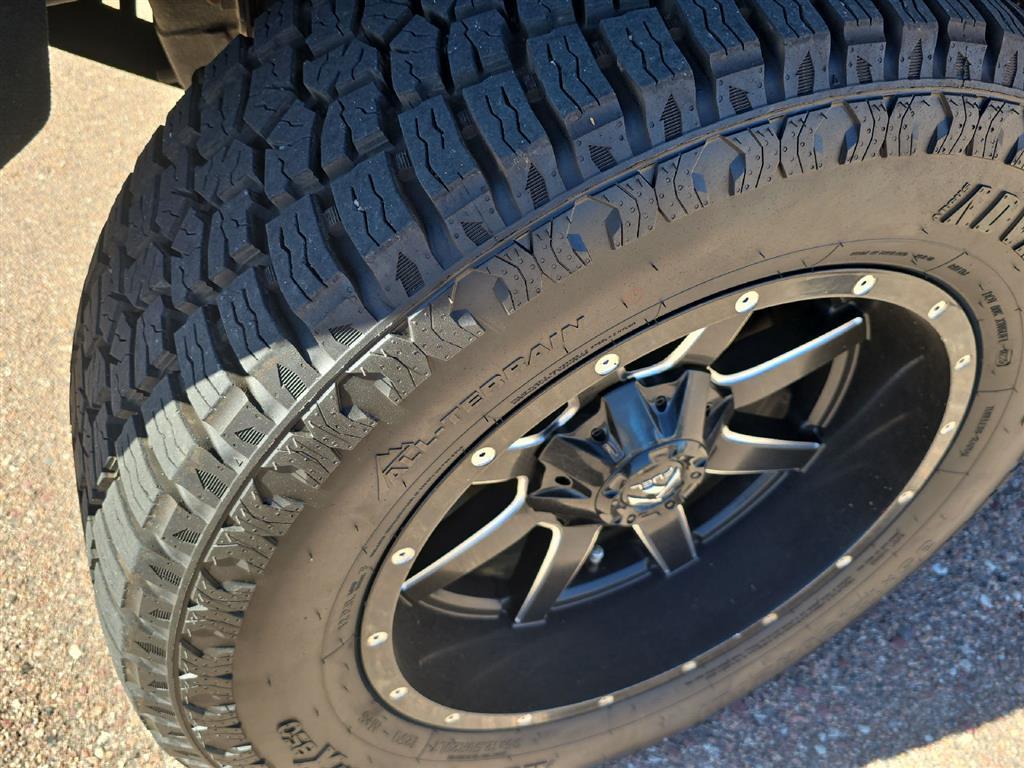 2015 Gmc Sierra 1500 SLE photo 4