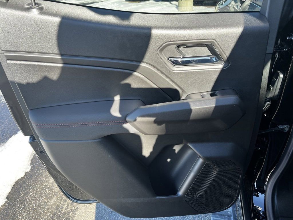 2025 Chevrolet Colorado Z71 - Photo 23