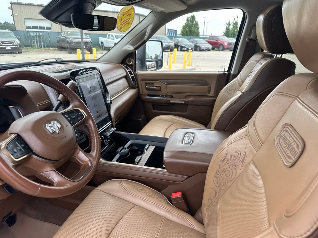 2024 RAM Ram 3500 Pickup Longhorn - Photo 17