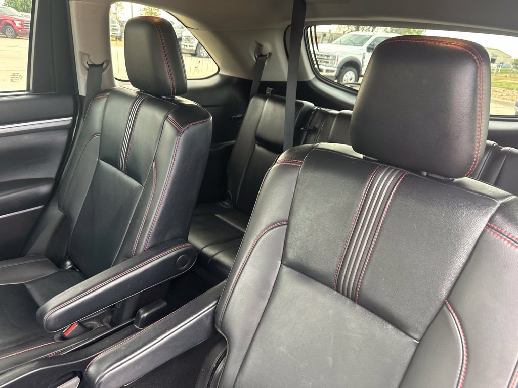 2019 Toyota Highlander SE - Photo 20