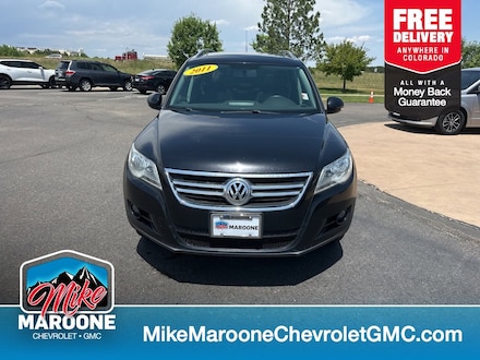 2011 Volkswagen Tiguan SE w/Sunroof & Navigation SUV