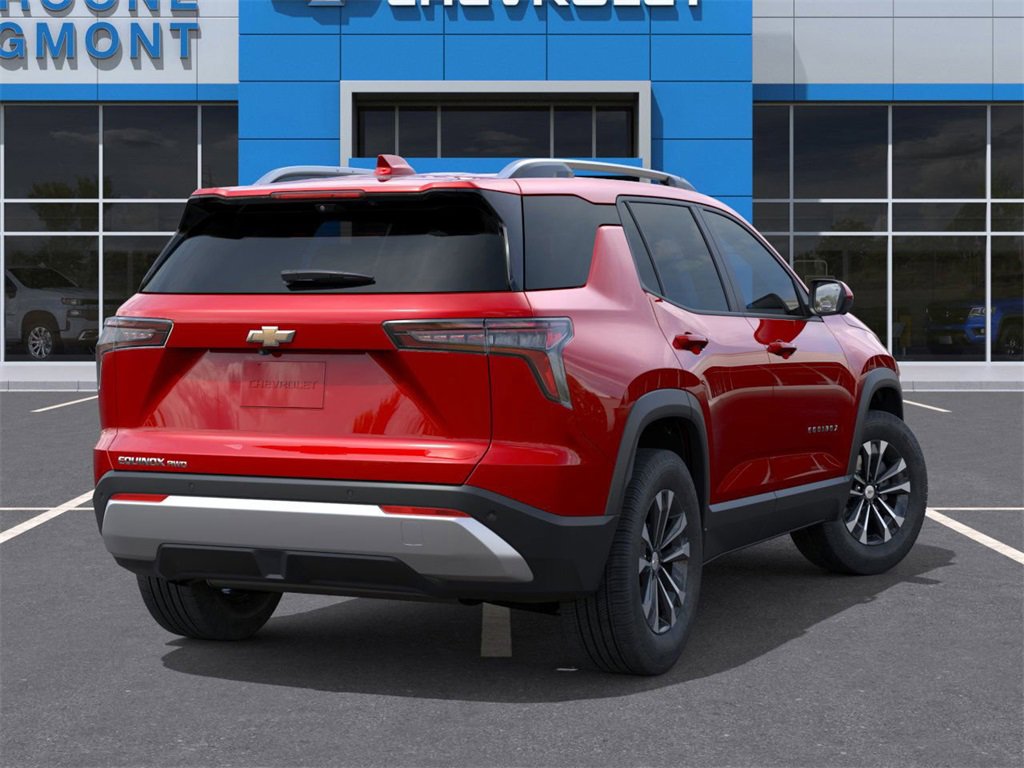 2026 Chevrolet Equinox LT photo 2