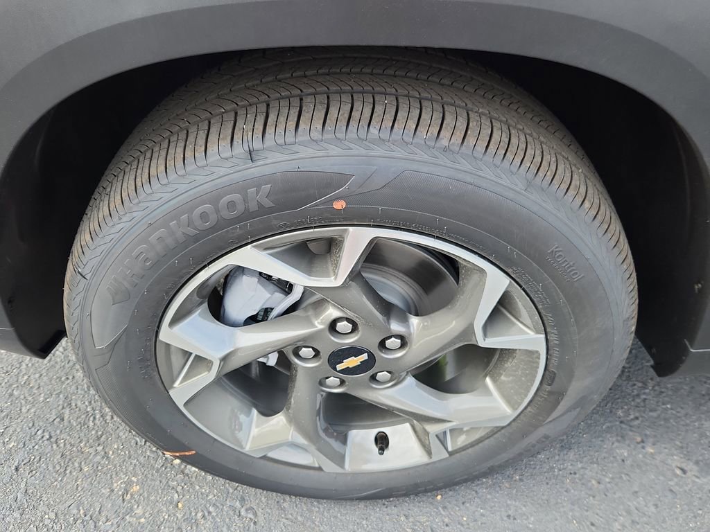 2026 Chevrolet Trax LT - Photo 14