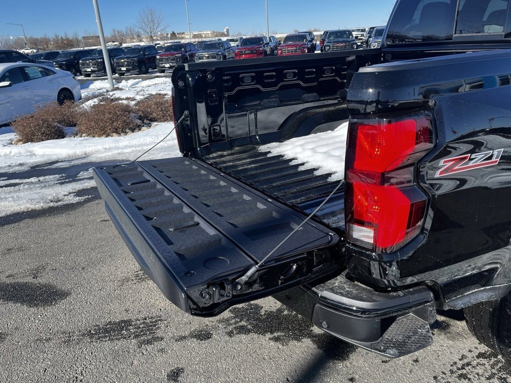 2025 Chevrolet Colorado Z71 - Photo 31