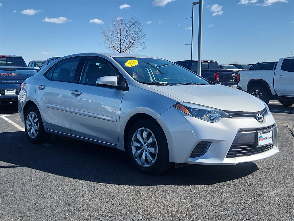 2016 Toyota Corolla L photo 2
