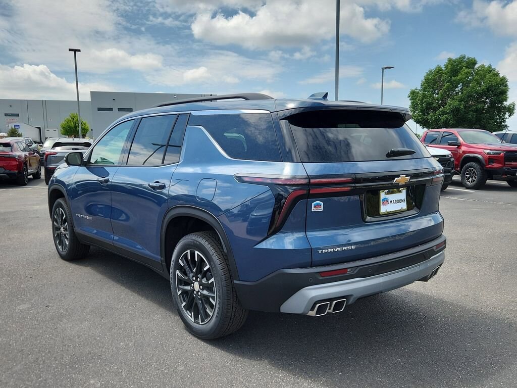 New 2025 Chevrolet Traverse LT SUV