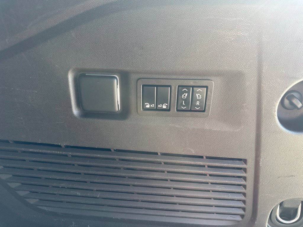 2021 GMC Yukon XL SLT - Photo 25