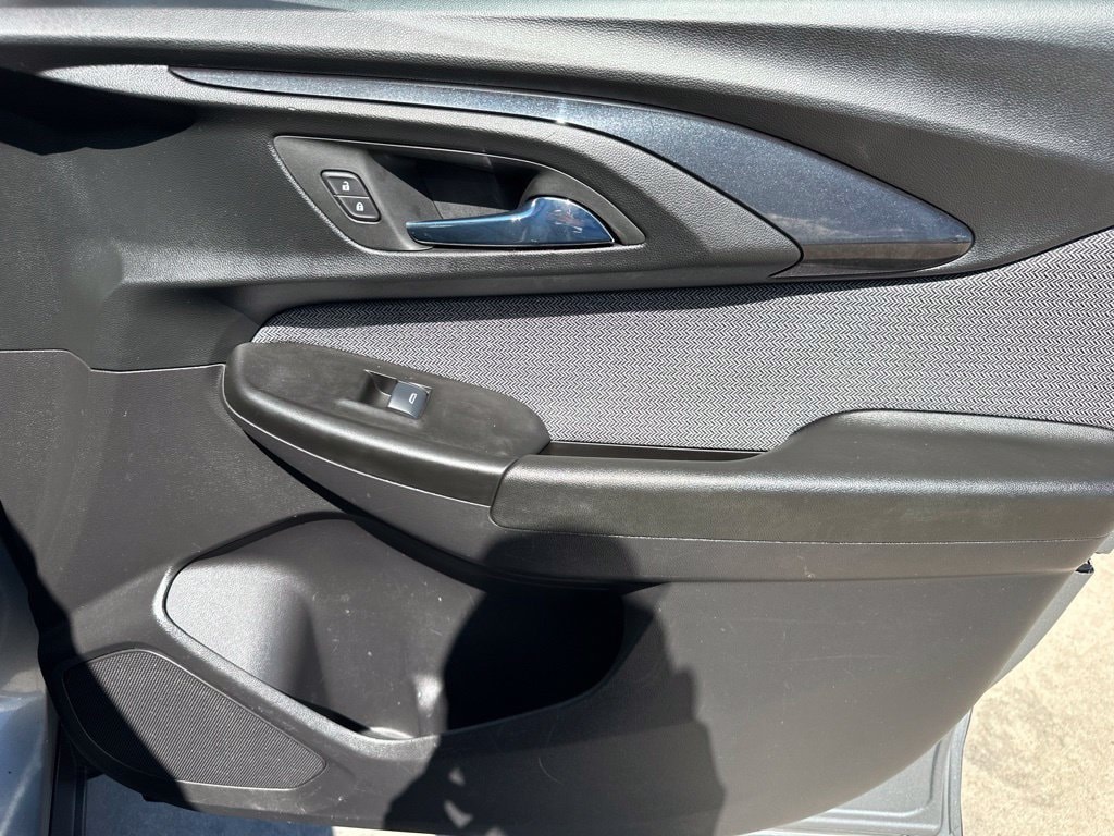2023 Chevrolet TrailBlazer LS - Photo 31