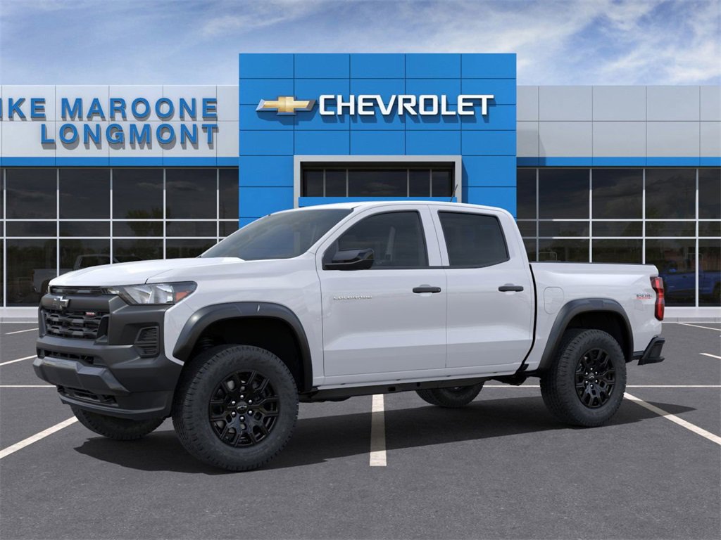 2025 Chevrolet Colorado Trail Boss photo 2