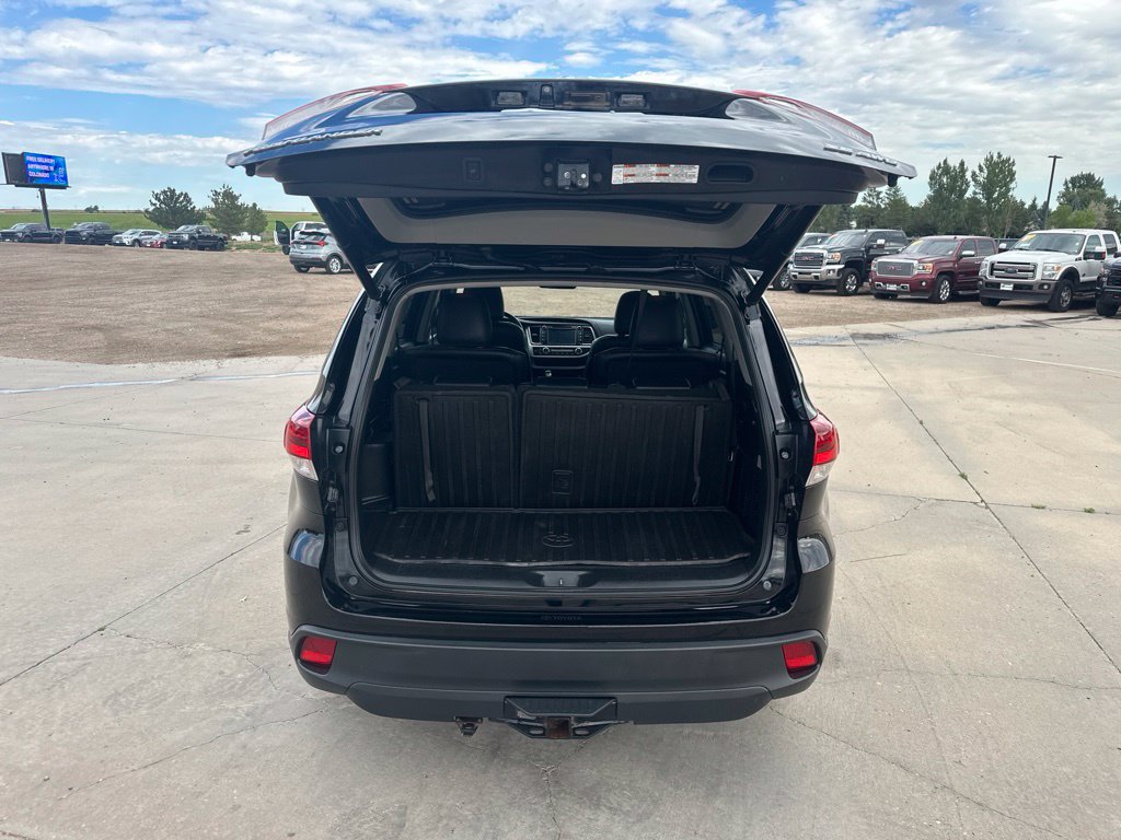 2019 Toyota Highlander SE - Photo 23