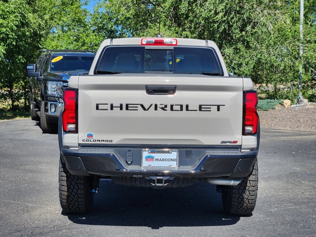 2026 Chevrolet Colorado ZR2 - Photo 10