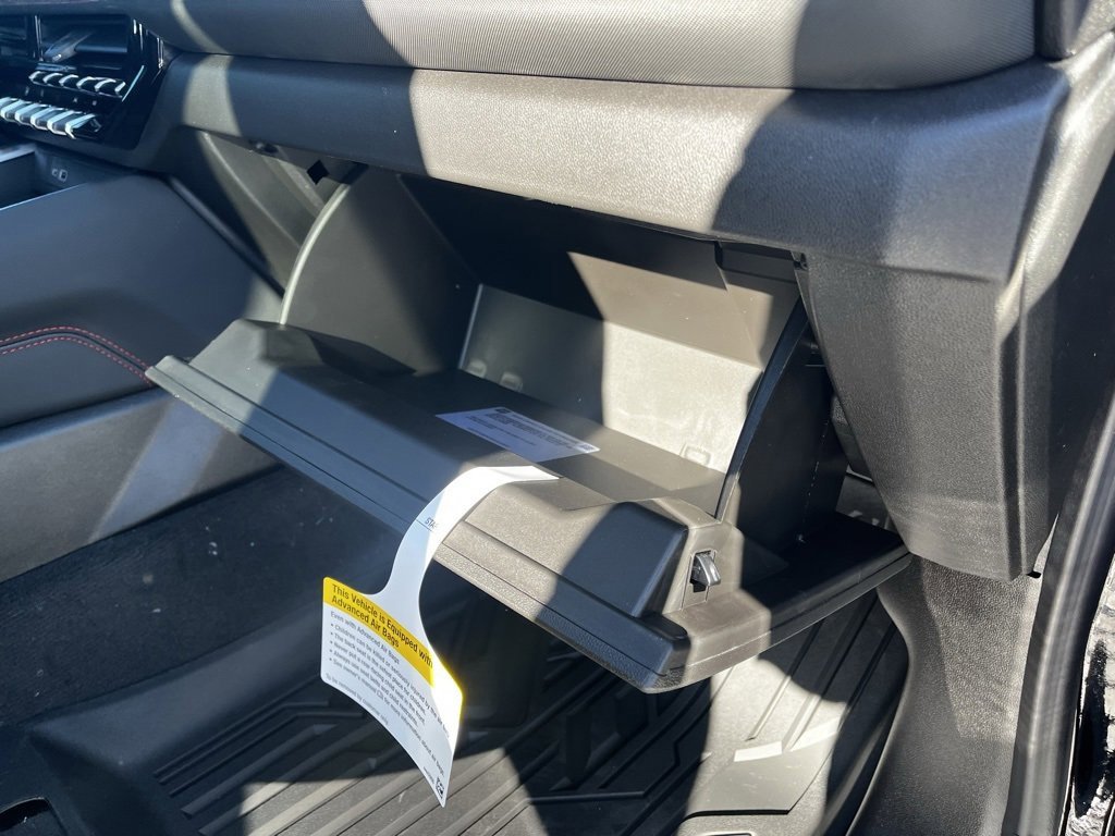 2025 Chevrolet Colorado Z71 - Photo 39