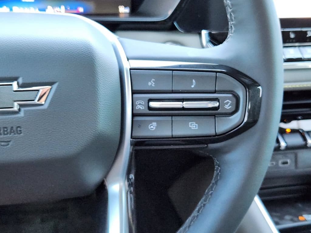 2026 Chevrolet Colorado ZR2 - Photo 17