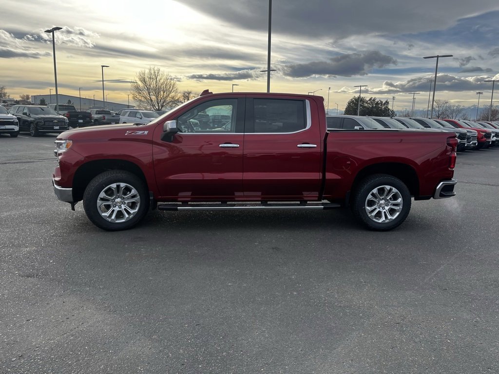 2025 Chevrolet Silverado 1500 LTZ photo 2