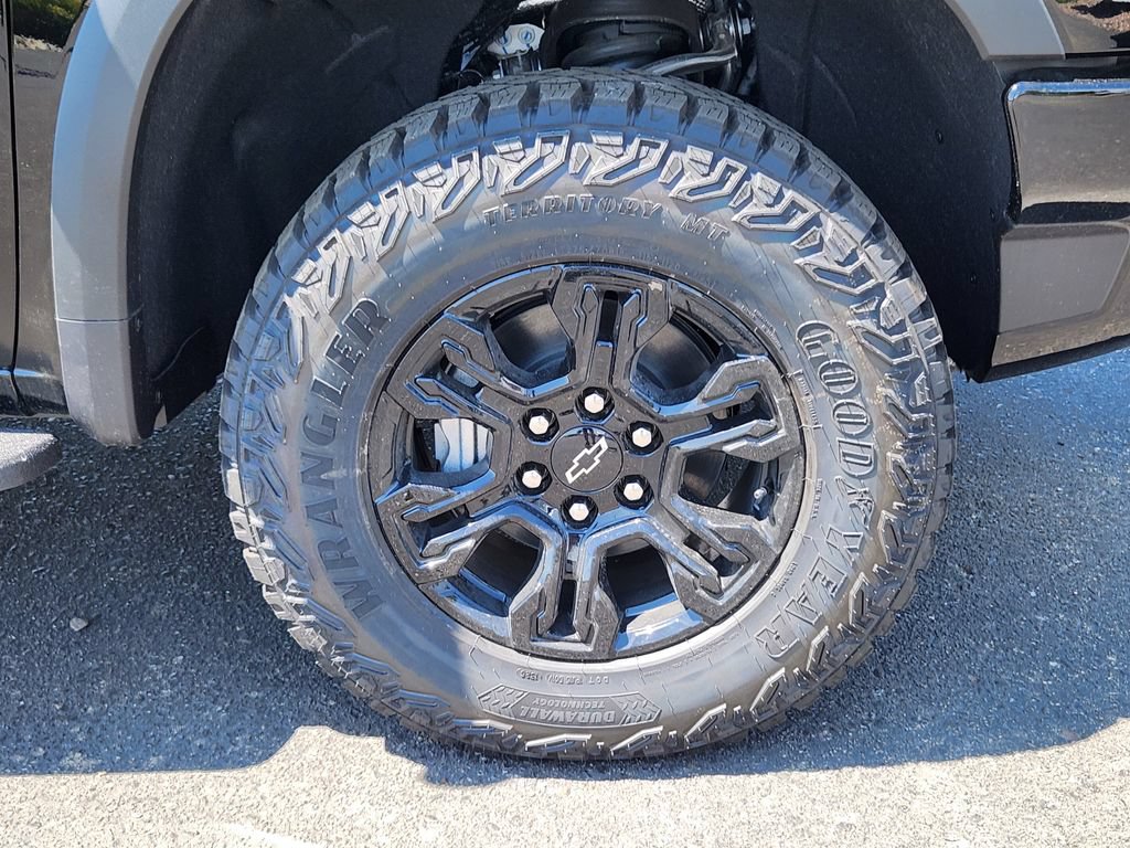 2026 Chevrolet Silverado 1500 ZR2 - Photo 6