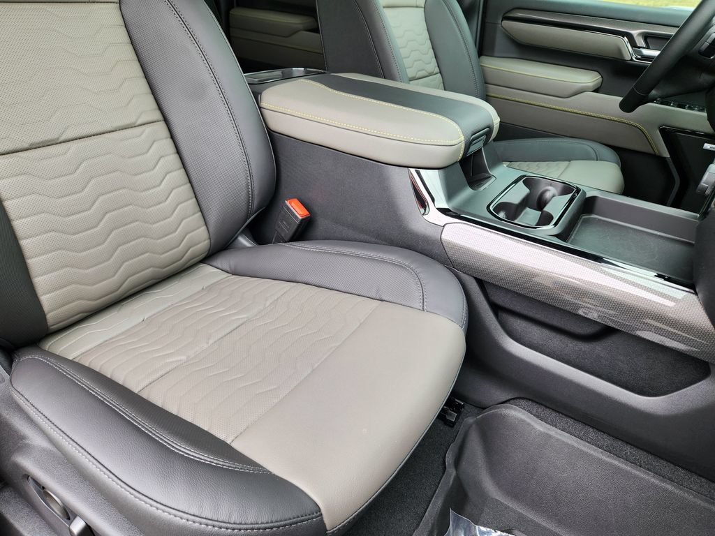 2026 Chevrolet Silverado 2500 HD ZR2 - Photo 15