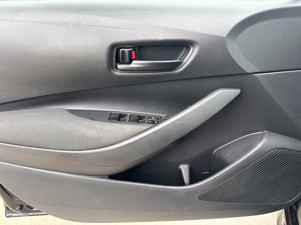 2023 Toyota Corolla LE - Photo 15